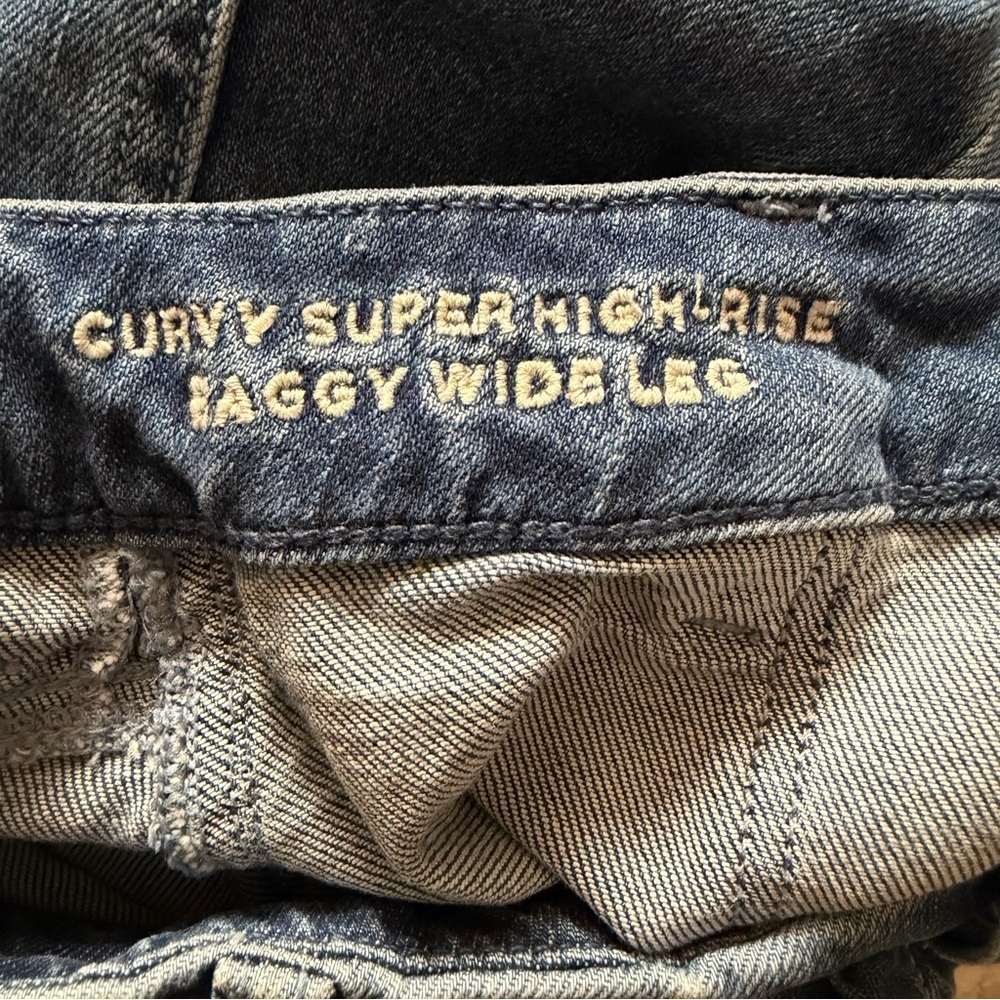 NWT, American Eagle Women’s Curvy Super High Rise Baggy Wide Leg Denim Jeans, 4S - Picture 2 of 11